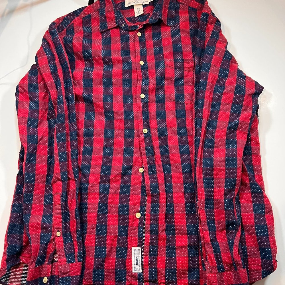 H&M LOGG Label of Graded Goods Mens Long Sleeve Size XL Red Blue Plaid Regular